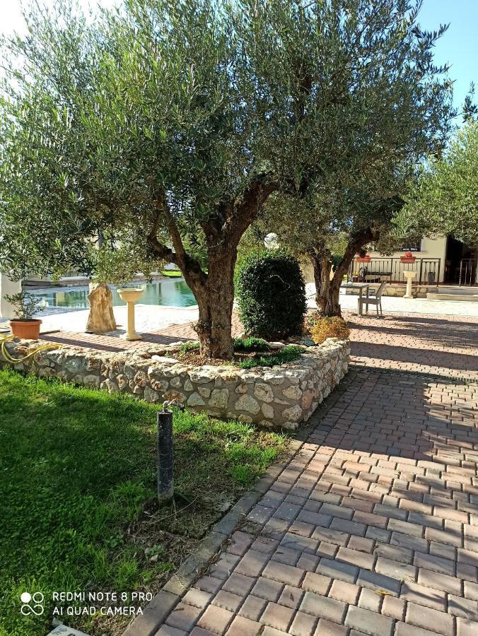 Villa Residenza Nosy Be Palombara Sabina Exterior foto